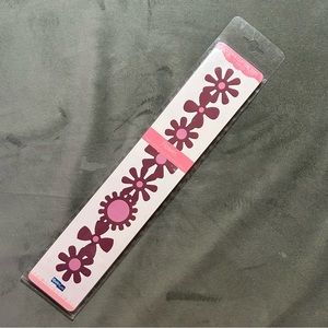 Quickutz 12” border die - FLOWERS